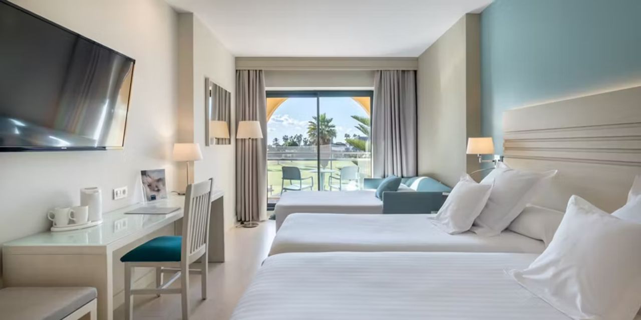 barcelo costa ballena 